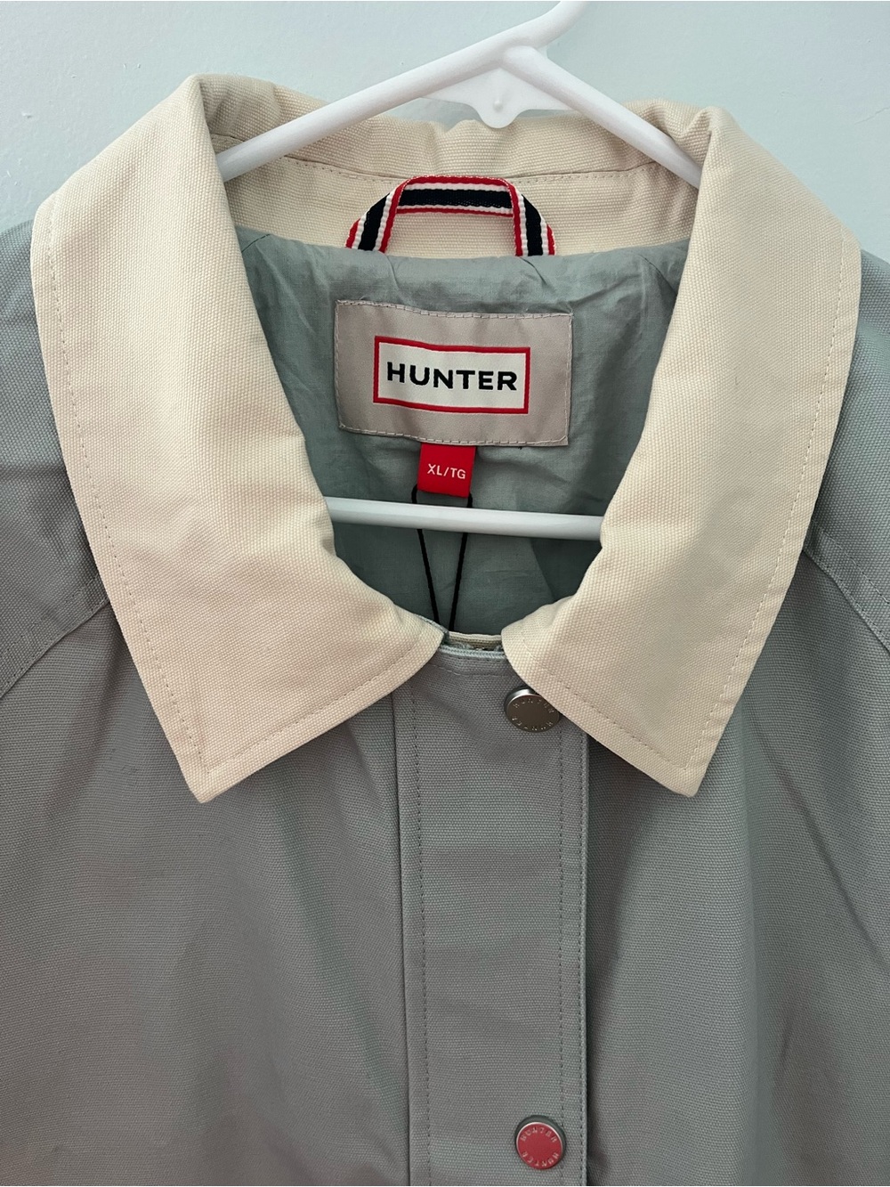 Hunter Light Gray Trench Coat with Cream Collar Size XL - Picture 2 of 9